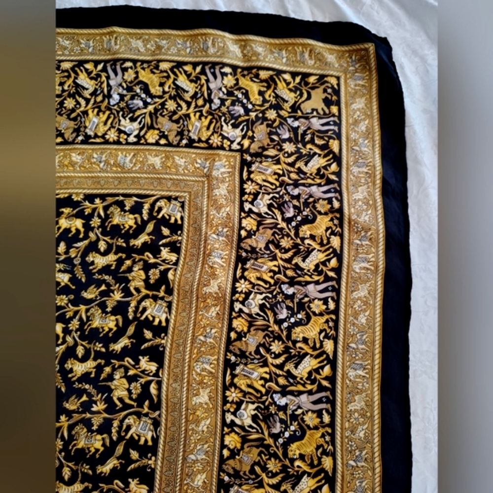 Hermes Chasse En Inde Black & Gold Silk Scarf - Picture 5 of 16